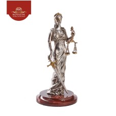 Серебряная статуэтка «Фемида маленькая»