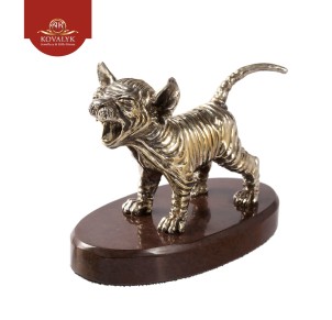 Серебряная статуэтка «Котёнок-Сфинкс»