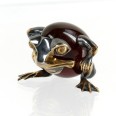 Фото - Серебряная статуэтка с янтарем «Денежная жабка»