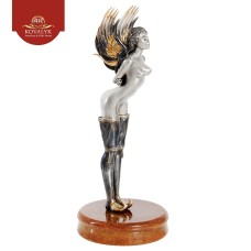 Серебряная статуэтка «Повелительница ветра»
