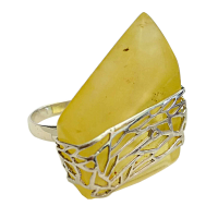 Серебряное кольцо с янтарём арт 1193Я