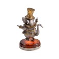Фото - Серебряная статуэтка на янтарной подставке "Крыса-Маг" 2215
