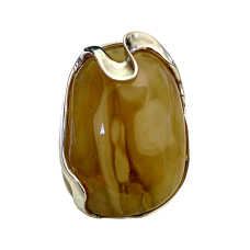 Серебряное кольцо с янтарём арт 1198Я