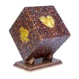 Фото - Янтарная статуэтка куб "Карты"