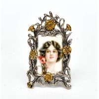 Серебряная маленькая фоторамка