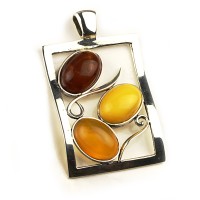 Серебряный подвес с янтарем арт 66я