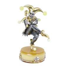 Серебряная статуэтка с янтарём "Шут танцует"