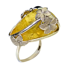 Серебряное кольцо с янтарём арт 1188Я