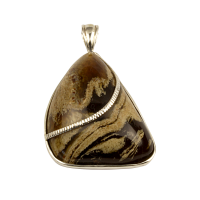 Подвес с янтарем в серебре арт 137я