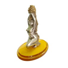  Серебряная статуэтка на янтаре "Знак зодиака Водолей"