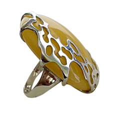 Серебряное кольцо с янтарём арт 2209я